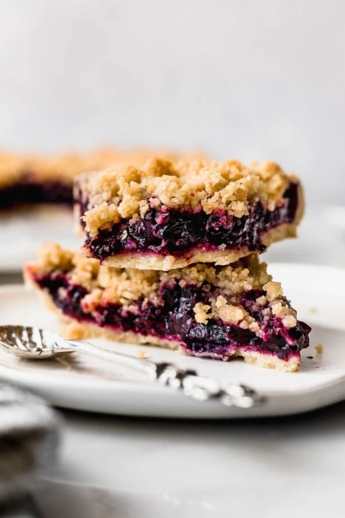 La receta del crumble de frutos rojos, ideal para preparar durante el fin de semana