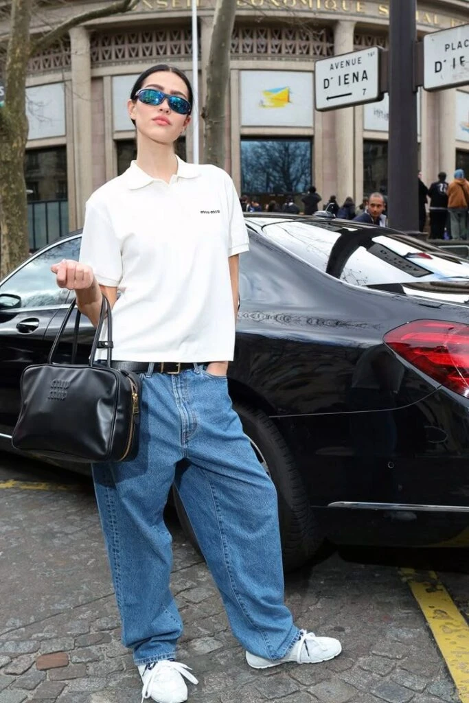 remera con cuello polo, la prenda que impone el street style esta primavera