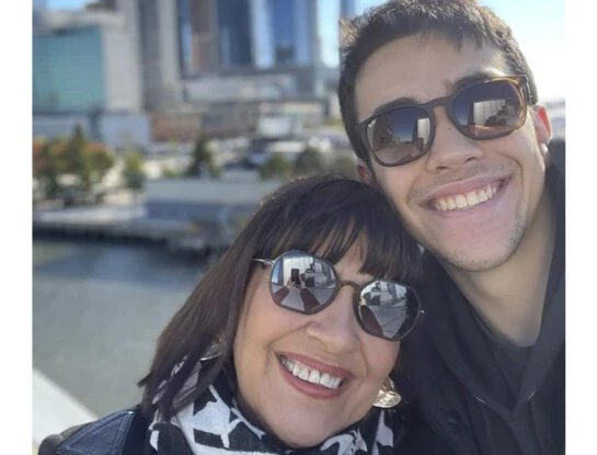Quién es y a qué se dedica Vicente Bonavetti, el hijo de Elizabeth "la Negra" Vernaci