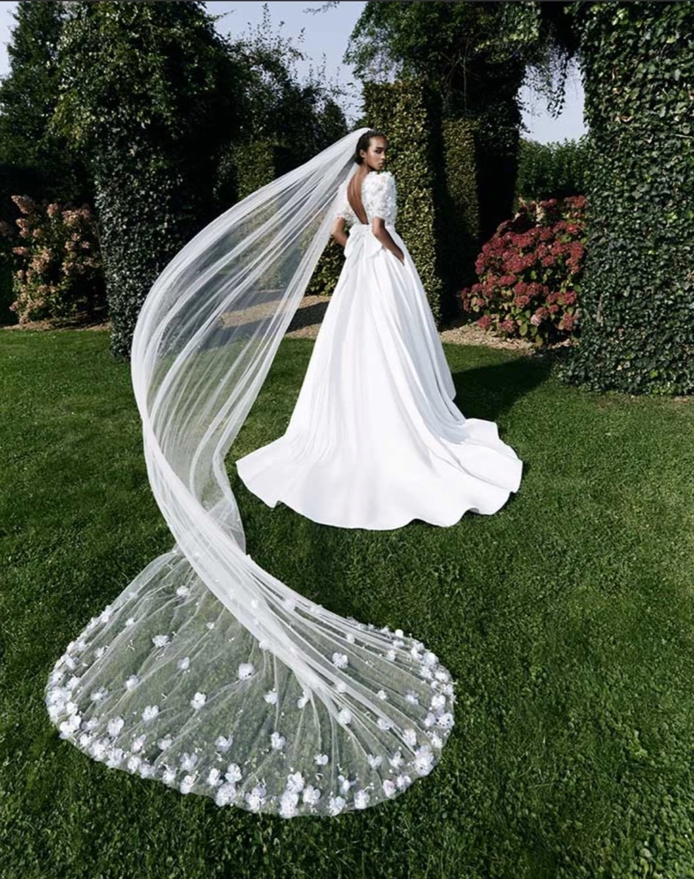 Colección bridal de Viktor & Rolf 2024