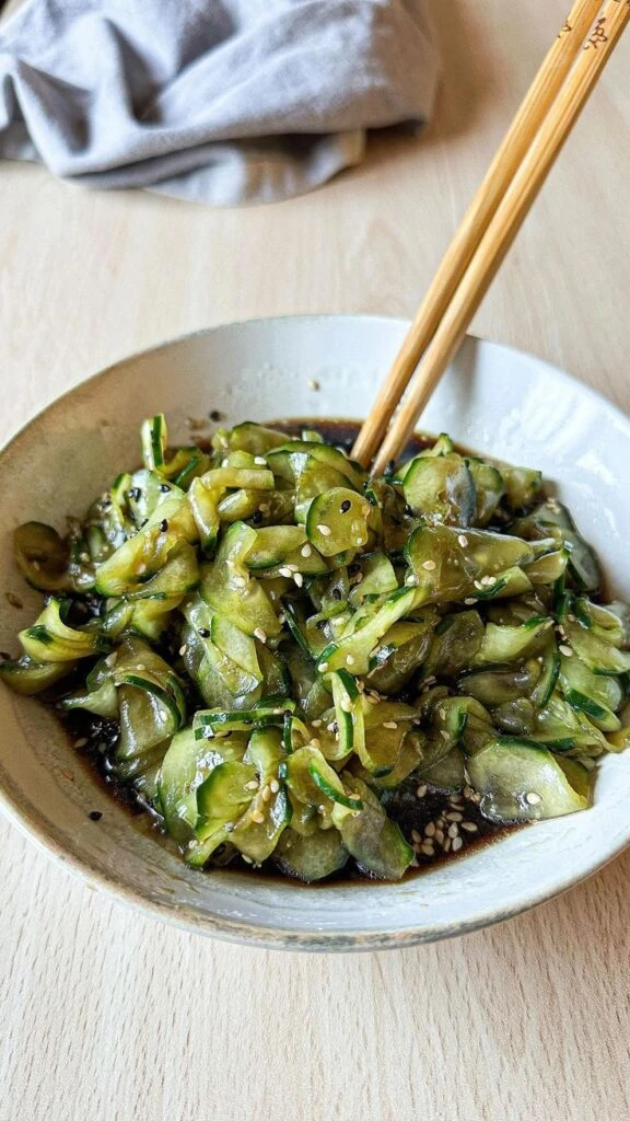 La receta de la ensalada de pepino viral de TikTok