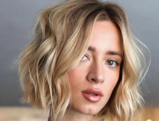 Ondas perfectas en pelo corto: tutorial fácil paso a paso