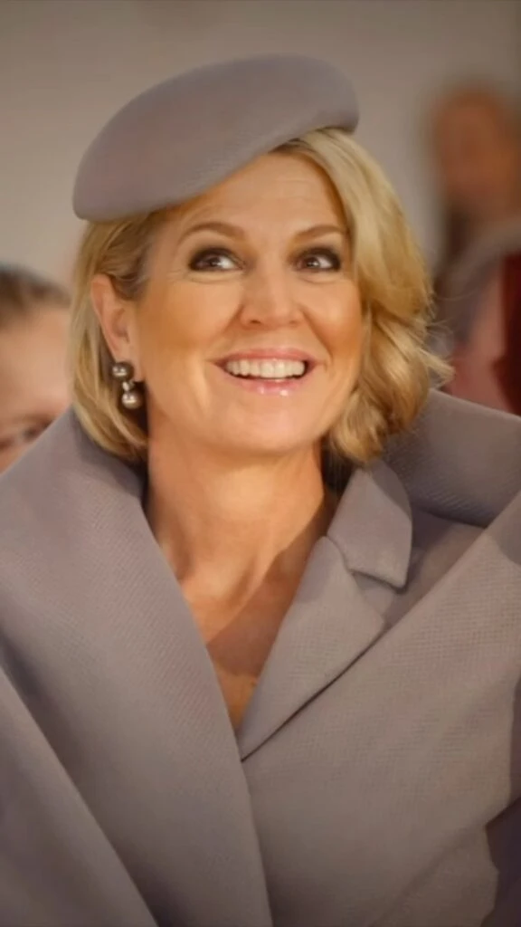 look maxima monocolor gris