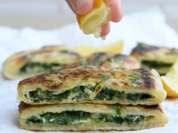 pan relleno de espinacas