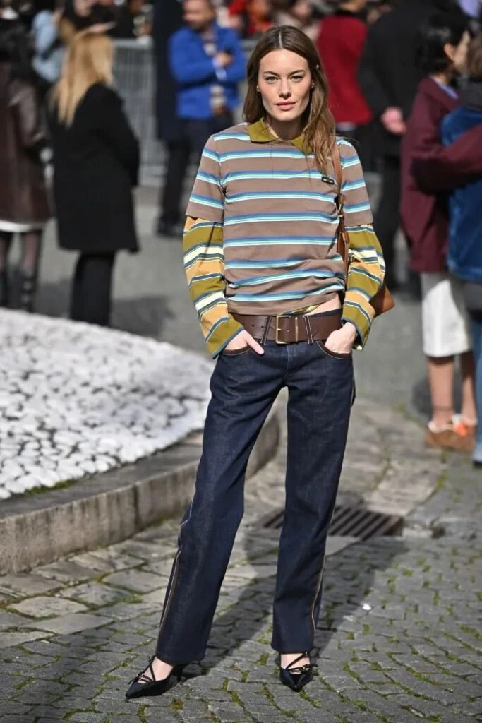 remera con cuello polo, la prenda que impone el street style esta primavera