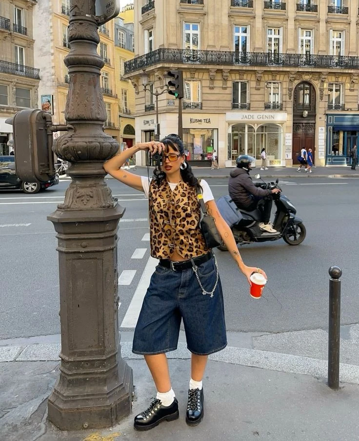 looks con el accesorio más inesperado de la primavera