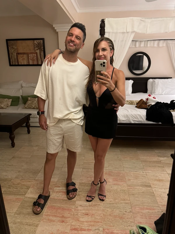Las fotos de las vacaciones del Chino Leunis y su pareja, Maca Martínez Picabea, en Punta Cana
