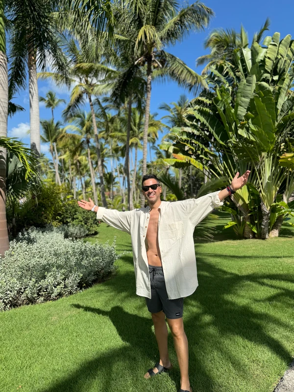 Las fotos de las vacaciones del Chino Leunis y su pareja, Maca Martínez Picabea, en Punta Cana