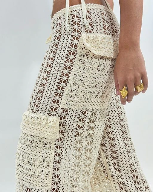 Pantalón crochet tendencia playa