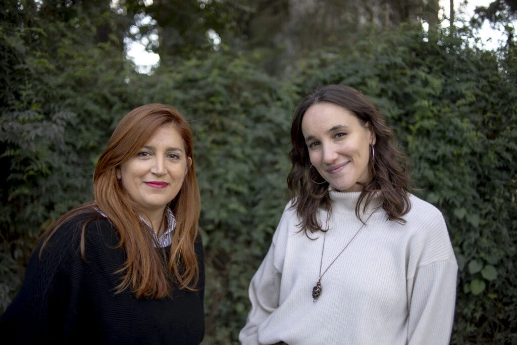 Florencia Curi y su amiga, la ilustradora Marianela Müller