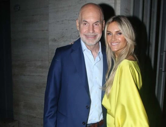 Milagros Maylin eligió un look de novia muy original y sofisticado para su boda por civil con Horacio Rodríguez Larreta