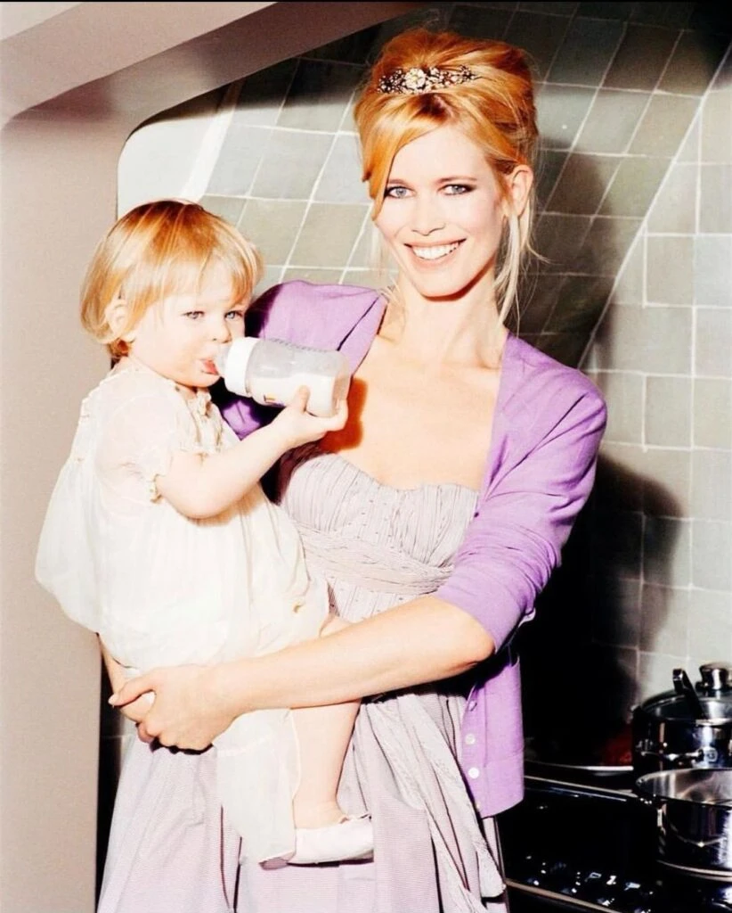 Así está actualmente la hija de Claudia Schiffer, Clementine Vaughn, que acaba de cumplir 20 años