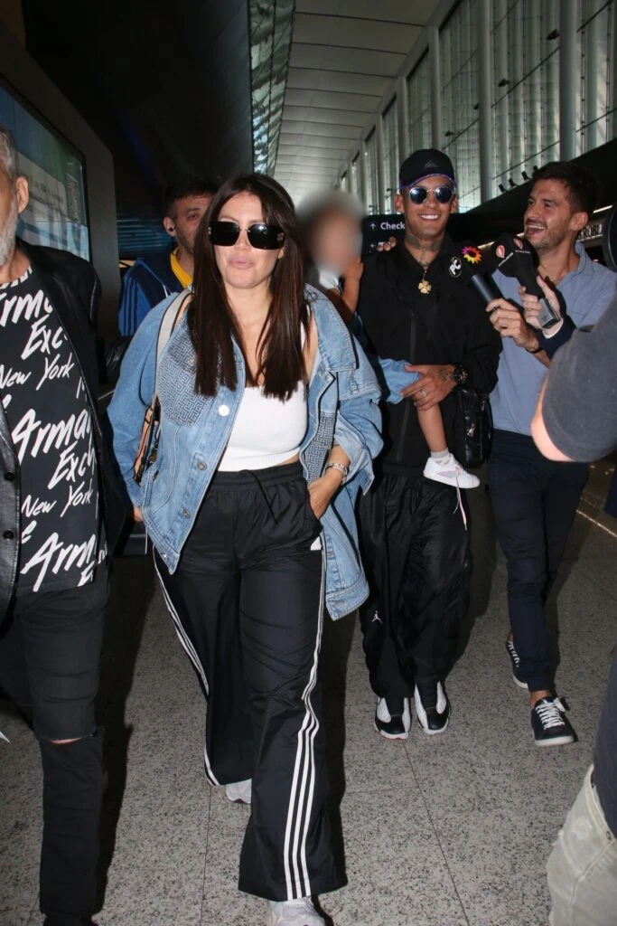 Las fotos de Wanda Nara y L-Gante rumbo a su primer viaje romántico