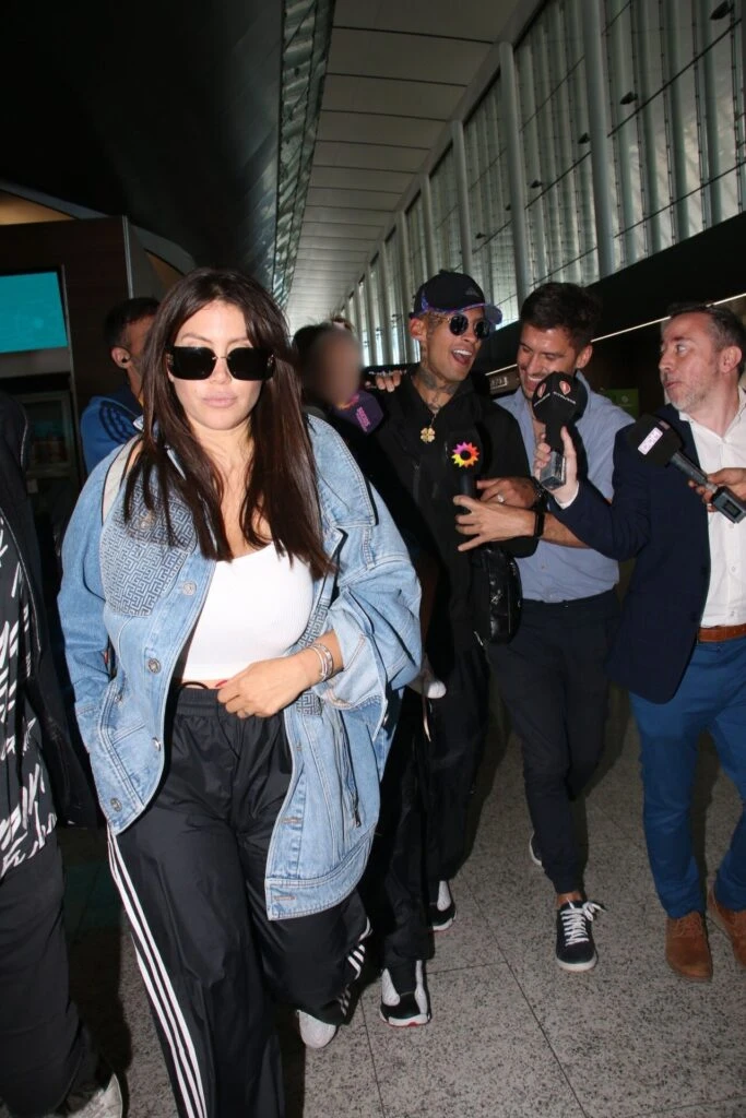 Las fotos de Wanda Nara y L-Gante rumbo a su primer viaje romántico