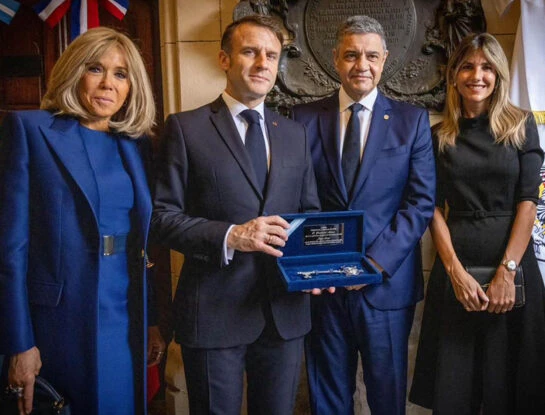 El acierto fashion de María Belén Ludueña que deslumbró a Brigitte Macron