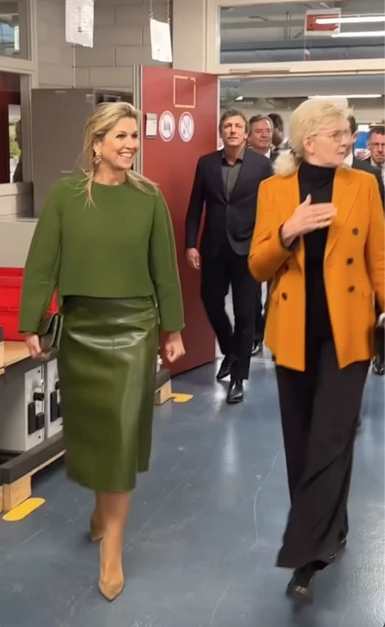 Máxima marcó tendencia con un look casual chic y ecológico
