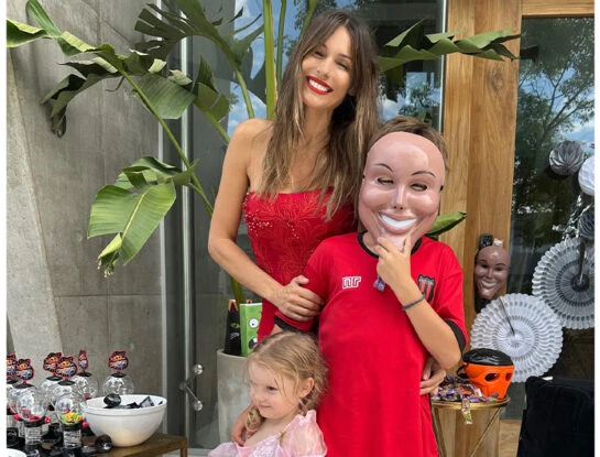Pampita abrió su casa de Nordelta para celebrar Halloween con sus hijos y vecinos: todas las fotos