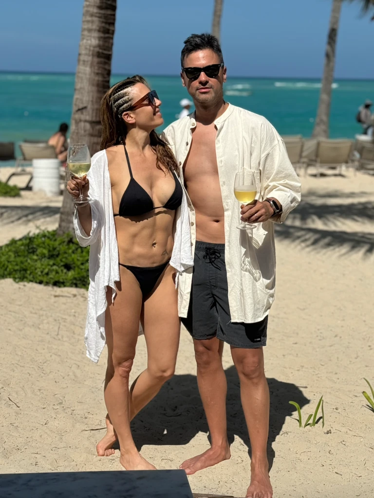 Las fotos de las vacaciones del Chino Leunis y su pareja, Maca Martínez Picabea, en Punta Cana