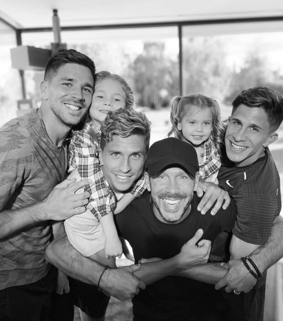 Quién es Giuliano Simeone, el hijo de el Cholo y Carolina Baldini que debutó en la Selección ante Per