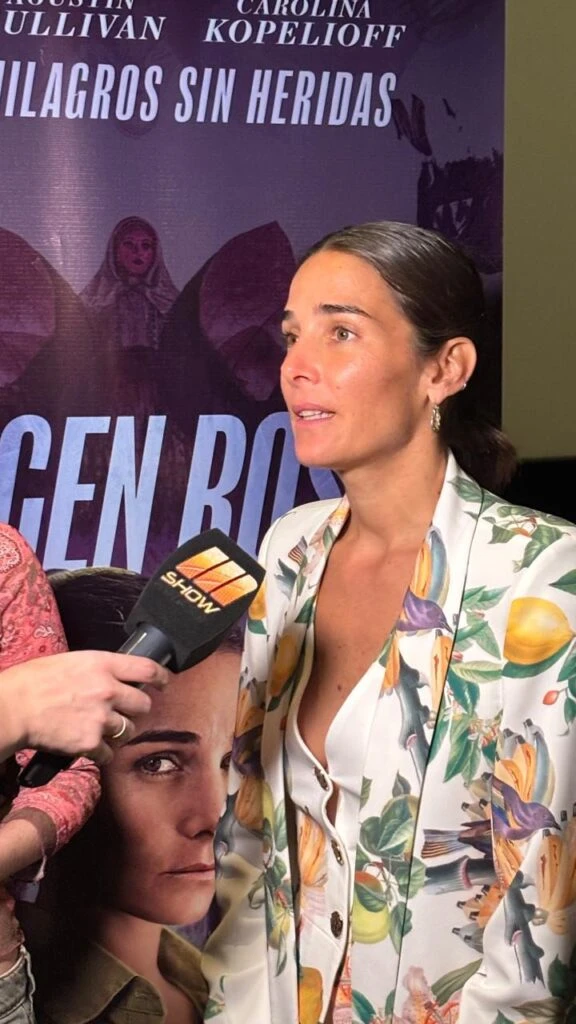El look de Juana Viale en el junket de prensa