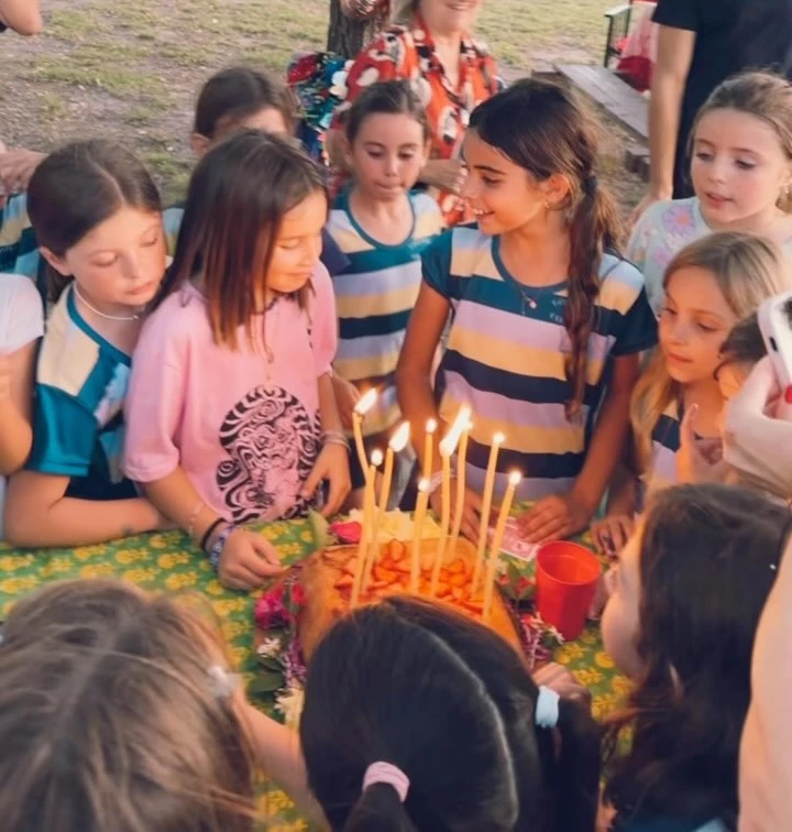 Las fotos del cumpleaños de Indra, la hija de Dolores Barreiro