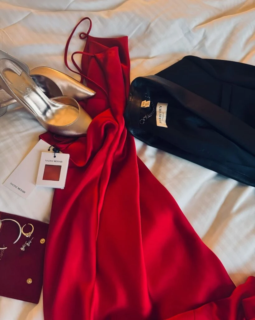 El look total red de Luisana Lopilato