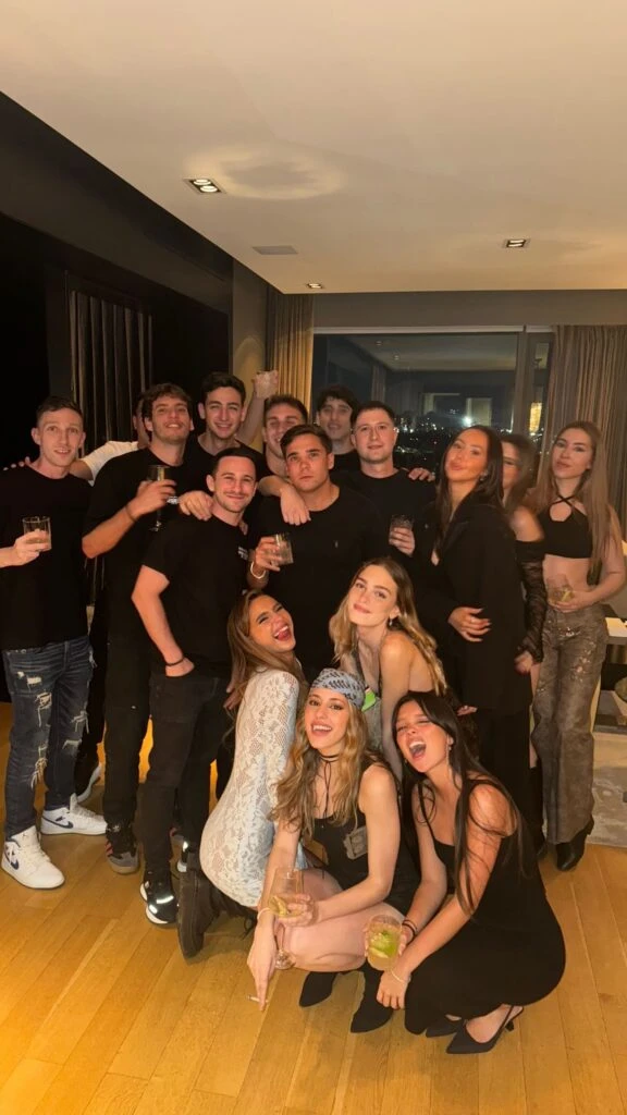 Así festejó Juana Tinelli su cumpleaños número 22