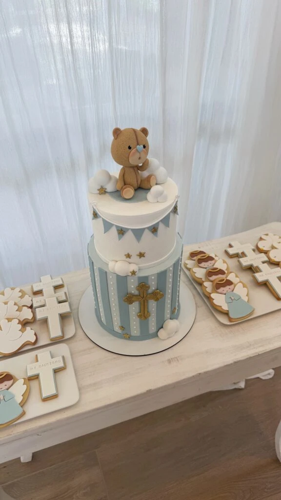 Nicole Neumann mostró la torta, el salón y el candy bar del bautismo de Cruz