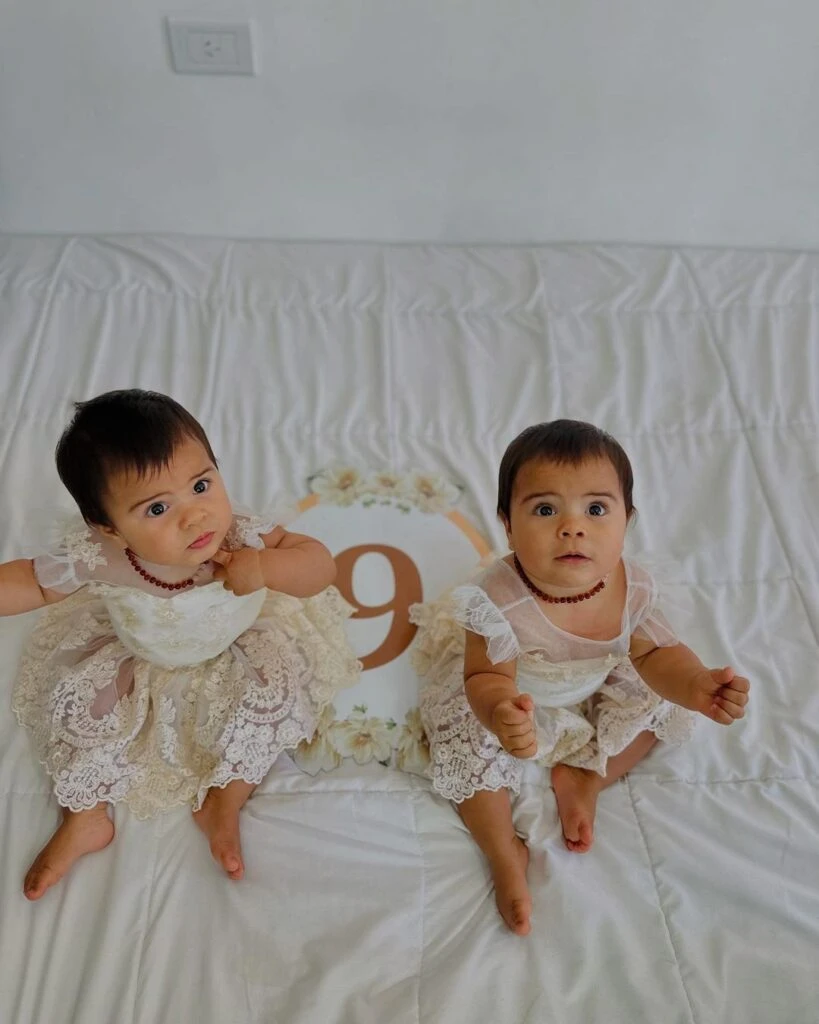 Cumplemes de Laia y Aimé, las hijas de Daniela Celis