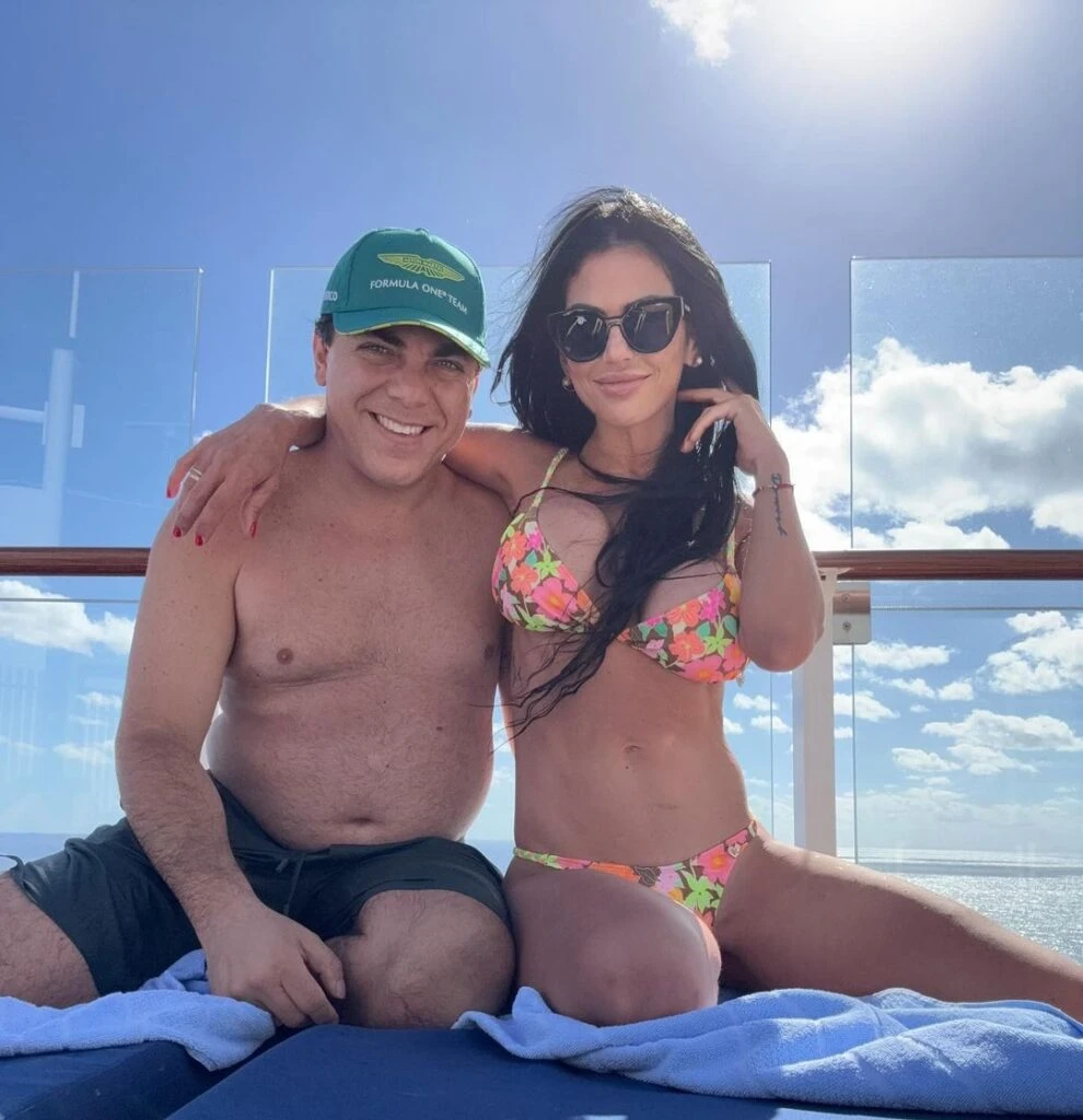 cristian castro y su novia valeria sanchez en el caribe
