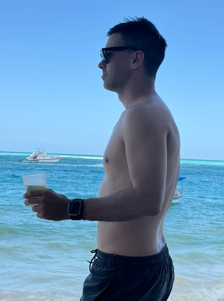 Las fotos de las vacaciones del Chino Leunis y su pareja, Maca Martínez Picabea, en Punta Cana