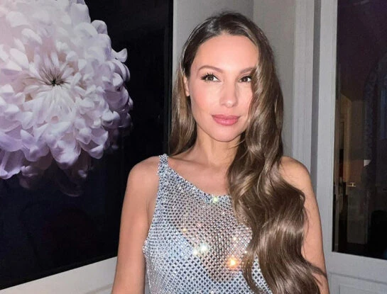 Pampita sorprendió en una gala con un look con brillos y transparencias