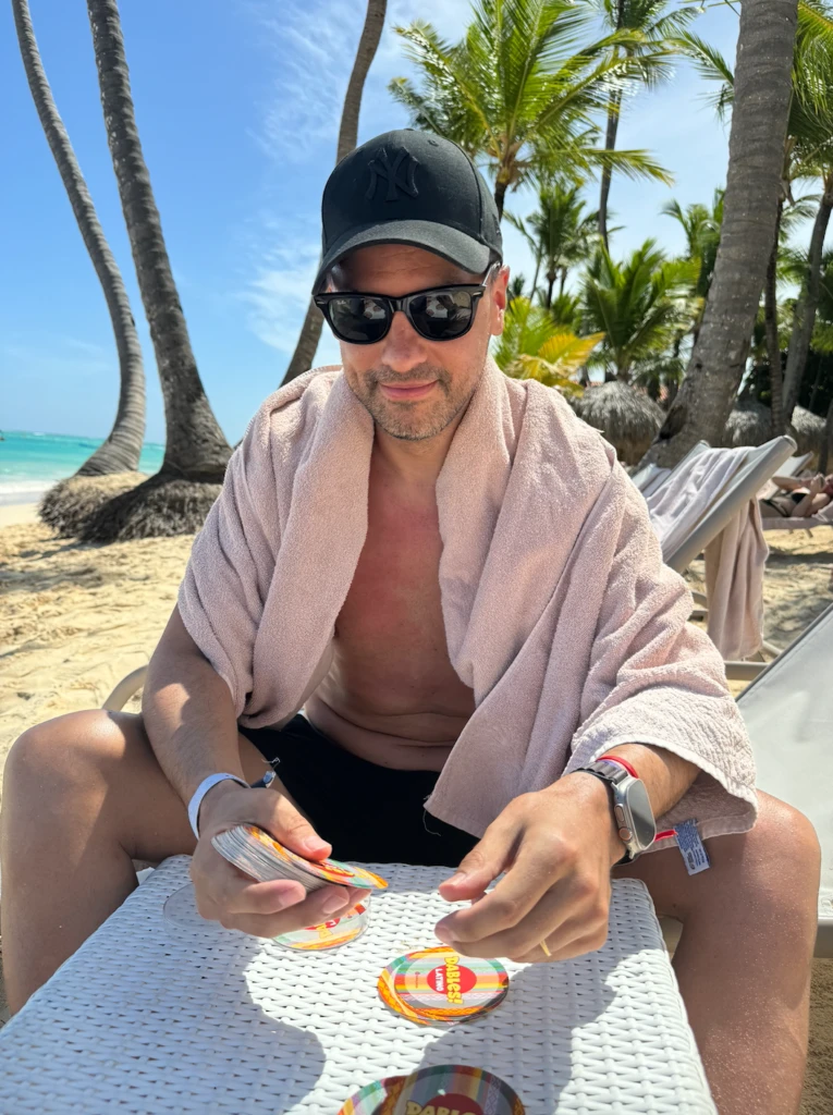 Las fotos de las vacaciones del Chino Leunis y su pareja, Maca Martínez Picabea, en Punta Cana