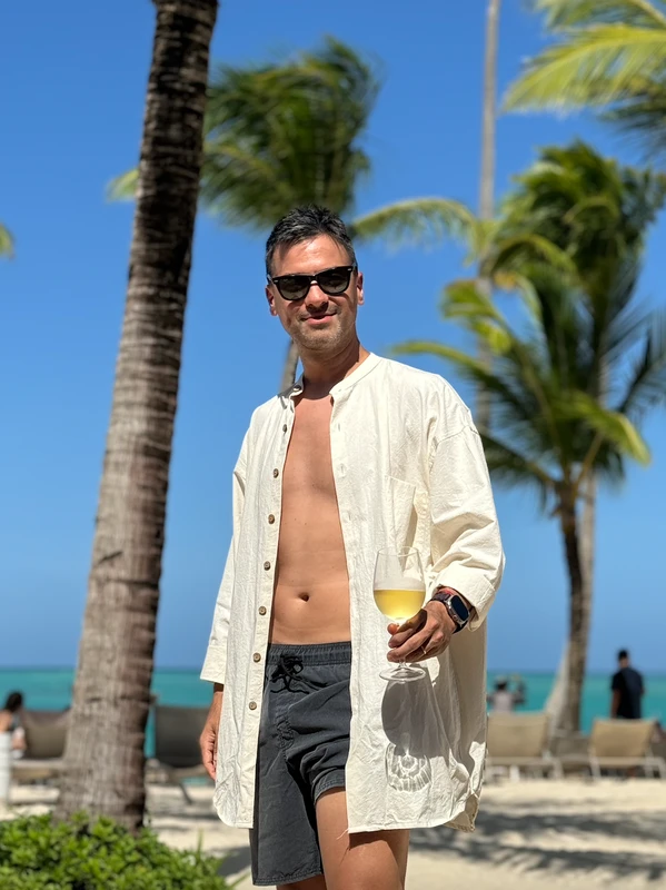 Las fotos de las vacaciones del Chino Leunis y su pareja, Maca Martínez Picabea, en Punta Cana