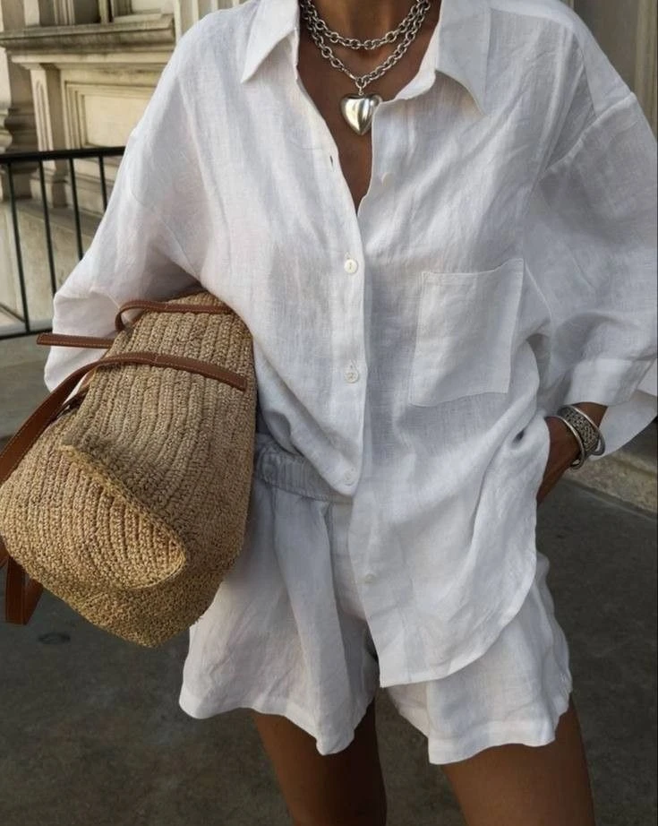 Ponete la camisa de él para ir a la playa