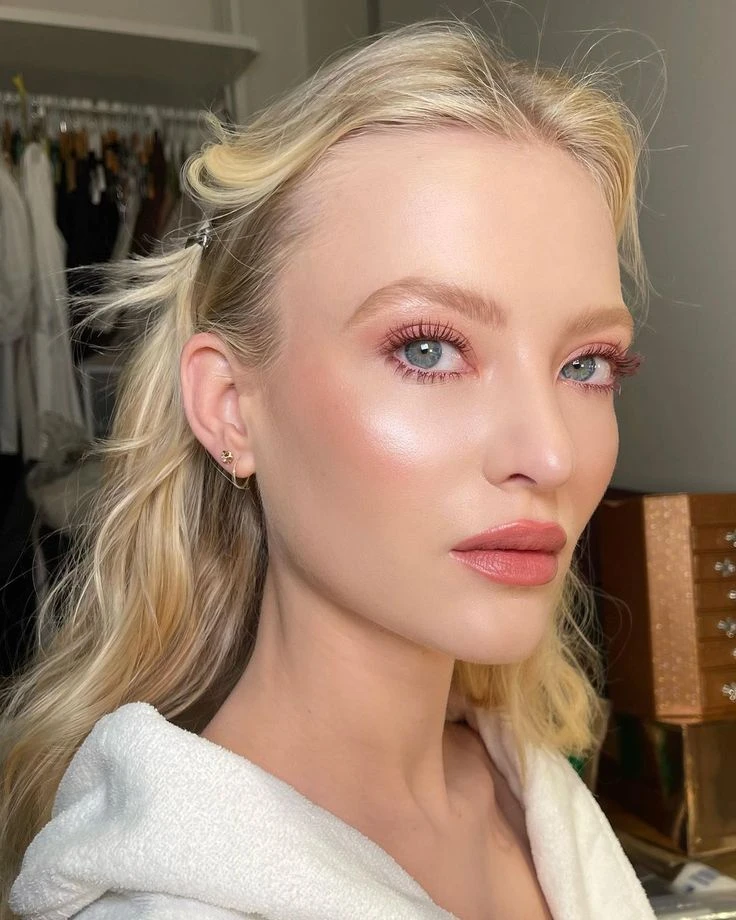 "Complejo de diosa", la tendencia en belleza que se viene en 2025 según Pinterest