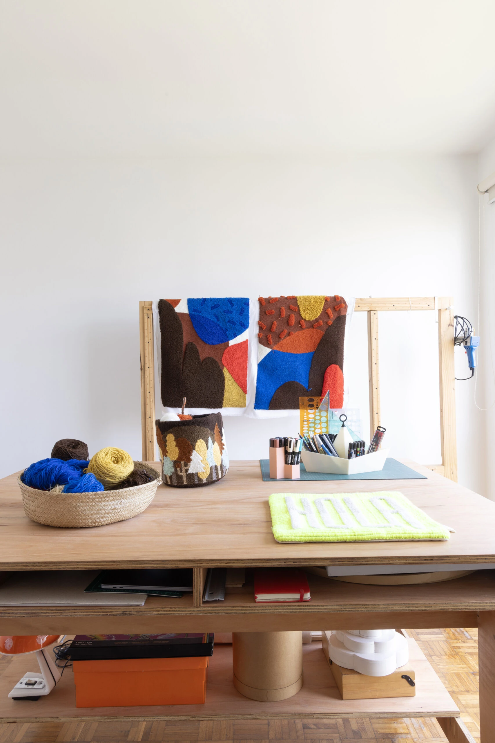 El taller, corazón del depto de Caro Bello de cuatro ambientes en Núñez.