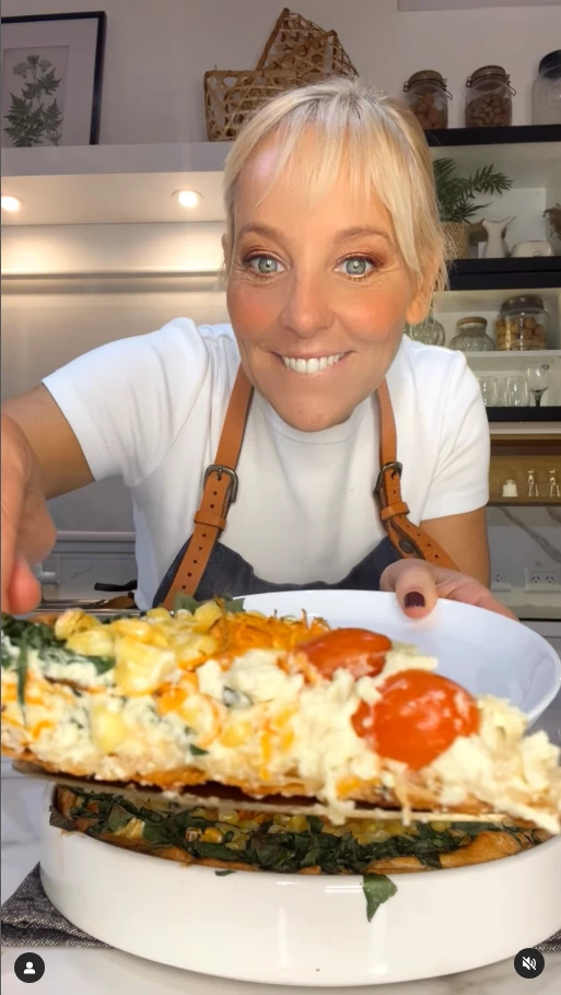 Jimena Monteverde prepara la receta de la tarta arcoíris