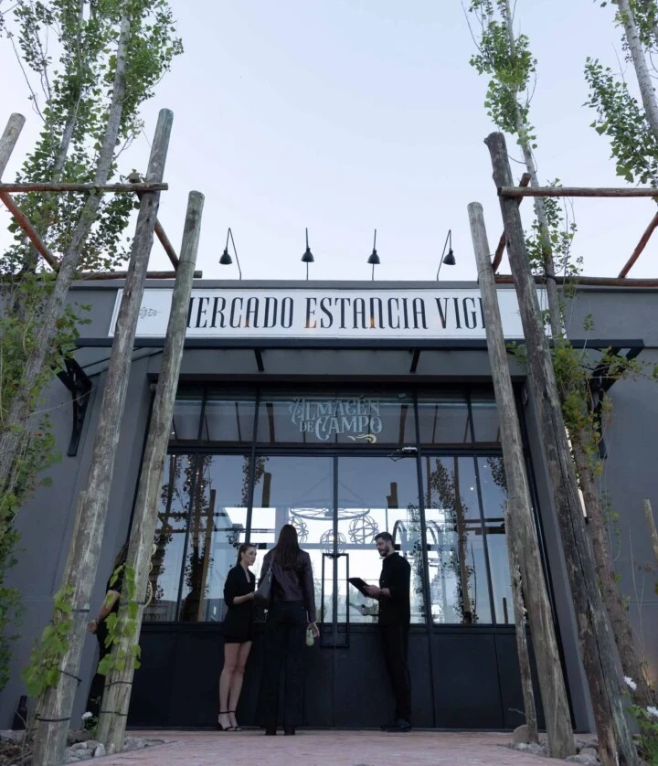 Alejandro Vigil desembarca en Buenos Aires: Abre sus puertas el Mercado de Estancia Vigil