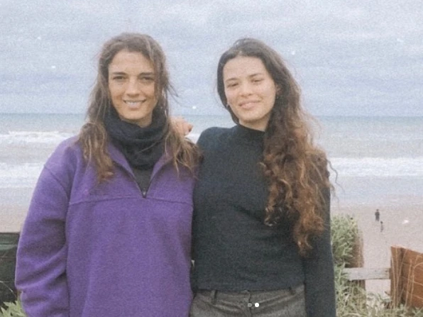 María con Wanda que también es actriz