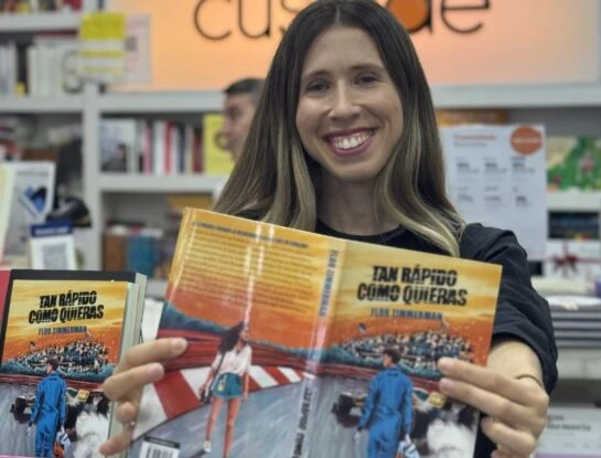 Fiebre por la Fórmula 1: el libro que enamora a las F1 girlies y a los fans de Franco Colapinto