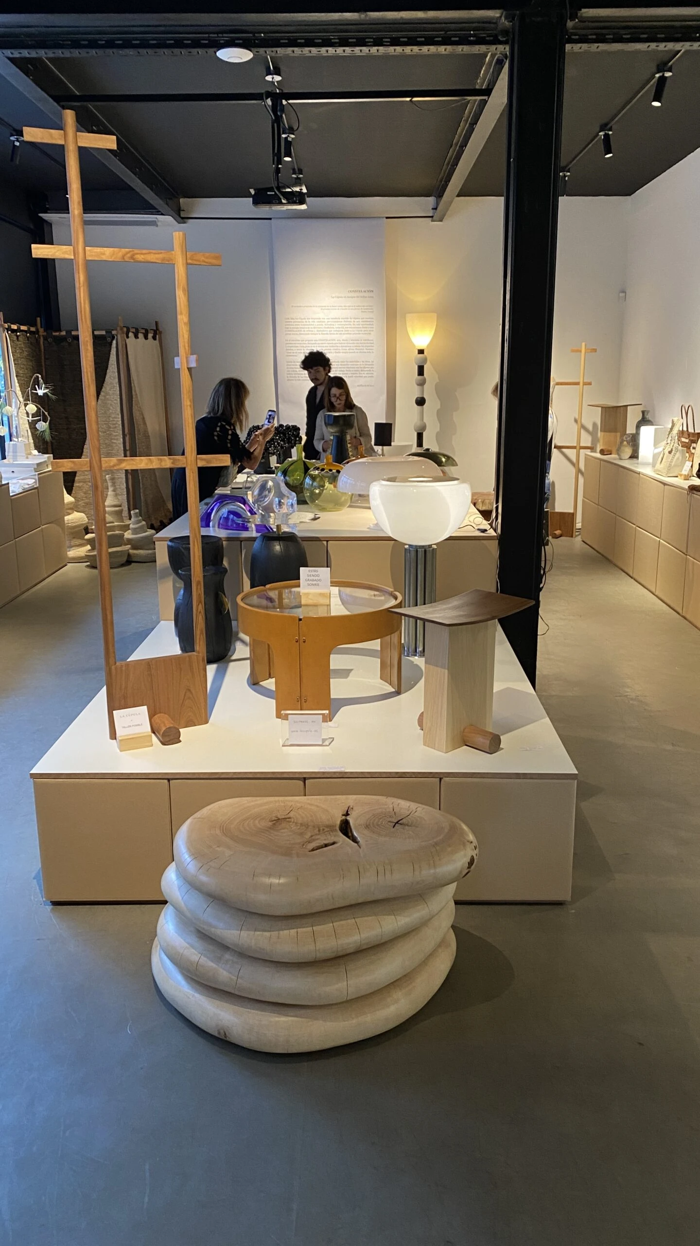 “Constelación” de La Cúpula en Espacio de Amigos del de Bellas Artes.