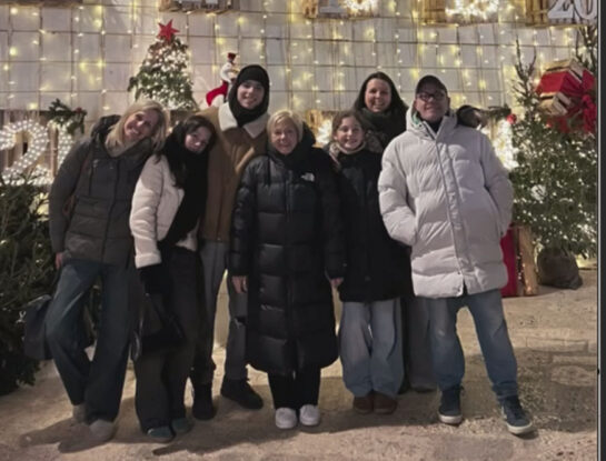 Las fotos del viaje a España de Denisse Dumas y su familia para pasar Navidad
