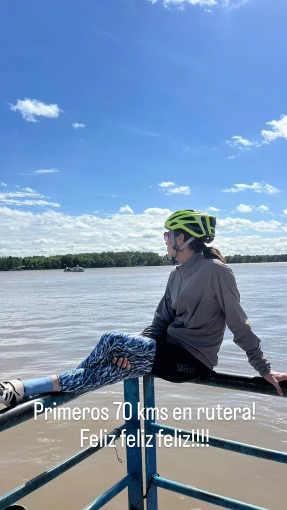 Juana se mostró descansando tras su recorrida en bici