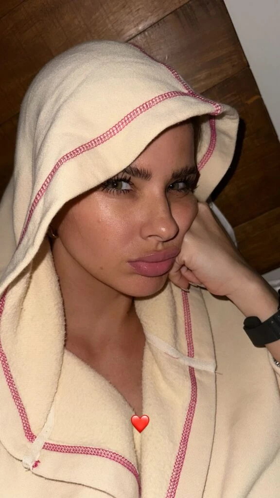 La China Suárez viajó con sus hijos a México