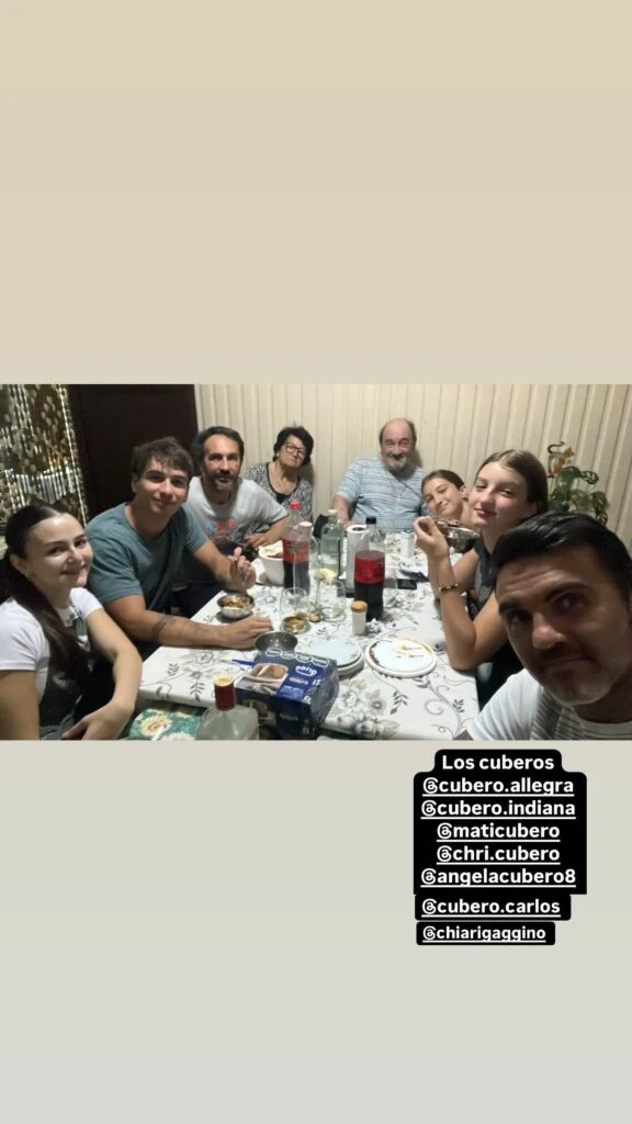 La tarde en familia que disfrutaron Indiana y Allegra Cubero junto a sus abuelos