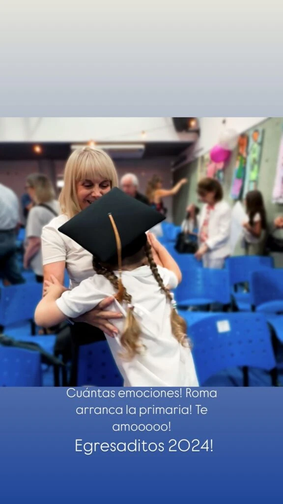 La emoción de Claudia Villafañe en el acto de egresada de Roma, su nieta