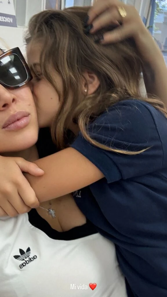 Así fue el reencuentro entre Wanda Nara y sus hijas tras su viaje a Europa con L-Gante