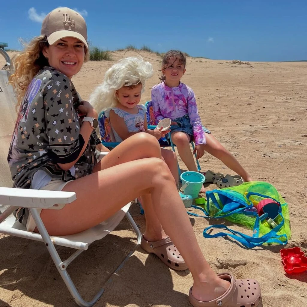 Las fotos de las vacaciones de Isabel Macedo y familia