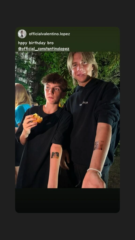 Así saludó Valentino López a su hermano Constantino en su cumpleaños